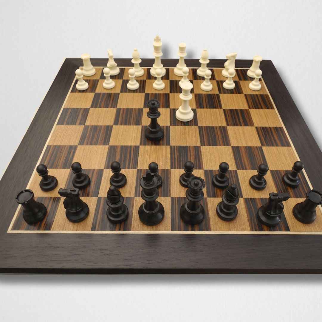 Tablero de Ajedrez de Madera 55x55cm – Ébano Catedral, Ébano Makassar y Freijó con Línea Maple