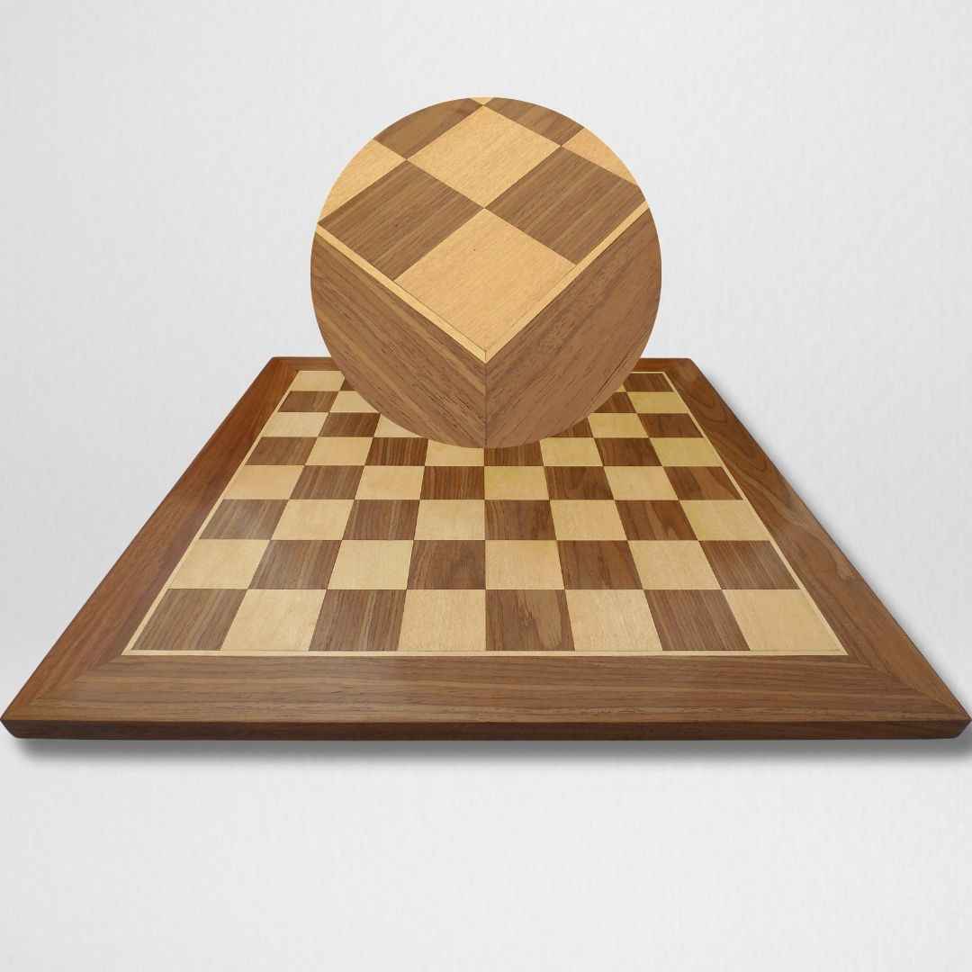 Tablero de Ajedrez de Madera 55x55 cm – Borde Nogal, Casillas de Nogal y Sicomoro